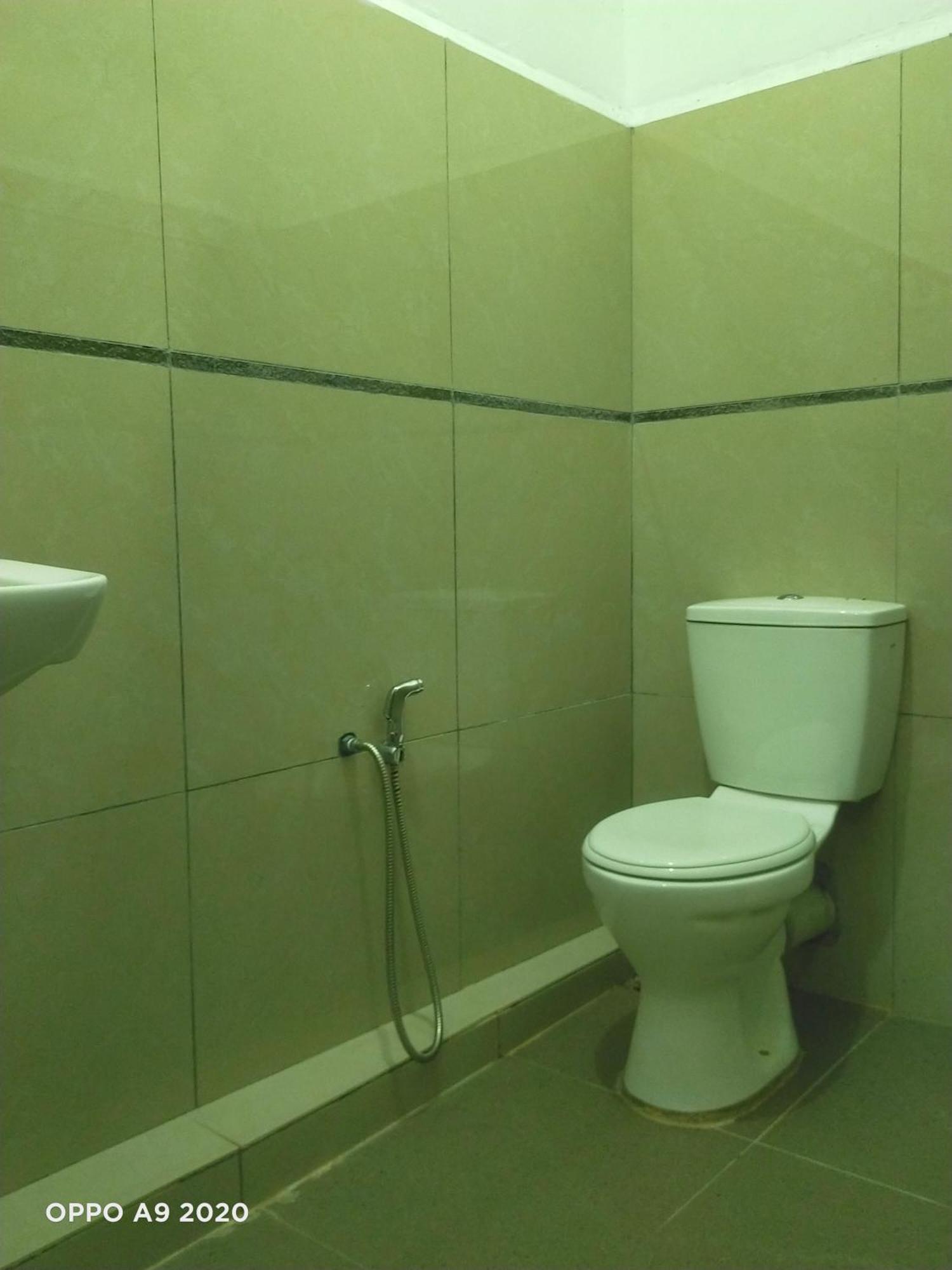 Sukau Tomanggong View Bed & Breakfast Экстерьер фото